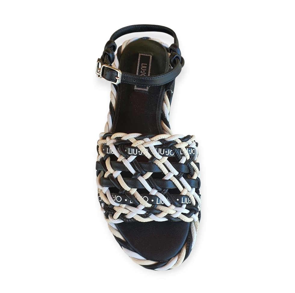 SA2143EX014 Black-white